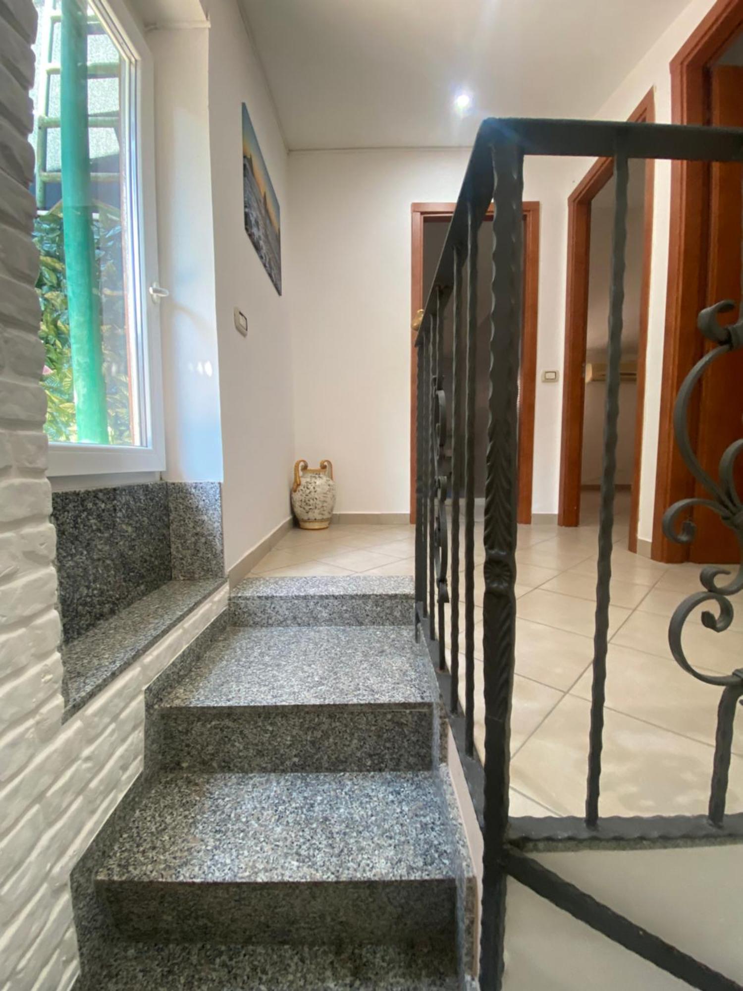 La Casa Di Noah Villa คาตาเนีย ภายนอก รูปภาพ